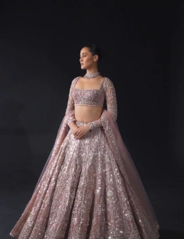 Pastel Purple Heavy Net Embroidery Diamond Work Semi Stitched Lehengas 1081