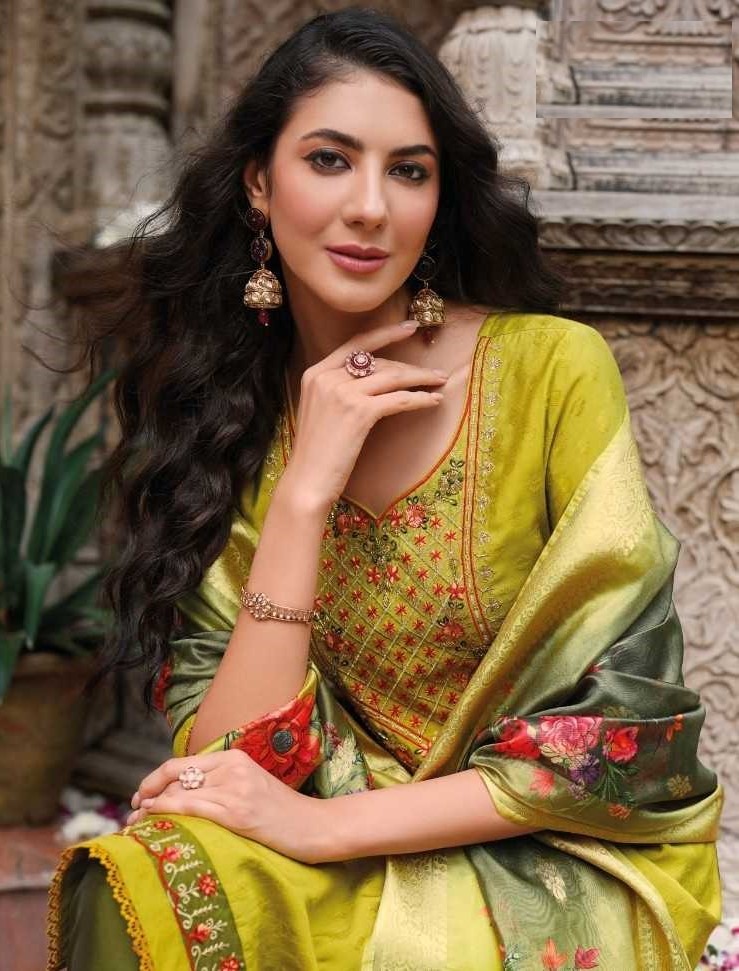 Lemon Green Soft Silk Hand Work Top & Banarasi Bottom With Silk Dupatta Suits 23206 - Image 2