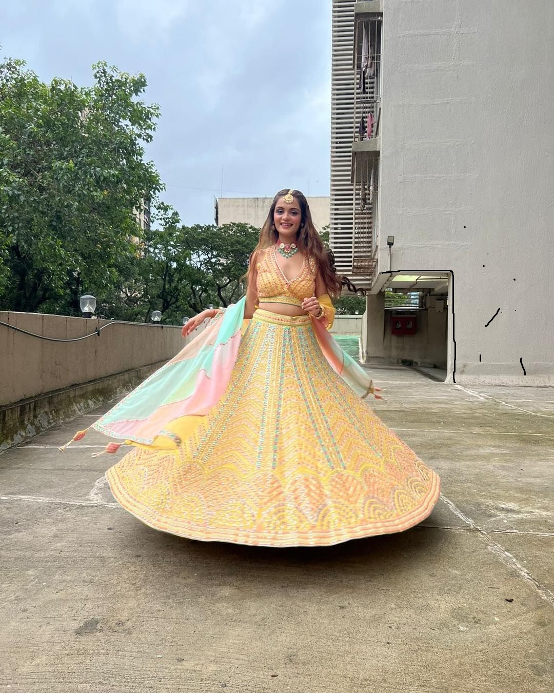 Heavy Silk Multicolor Wedding Lehenga V3-336 - Image 2